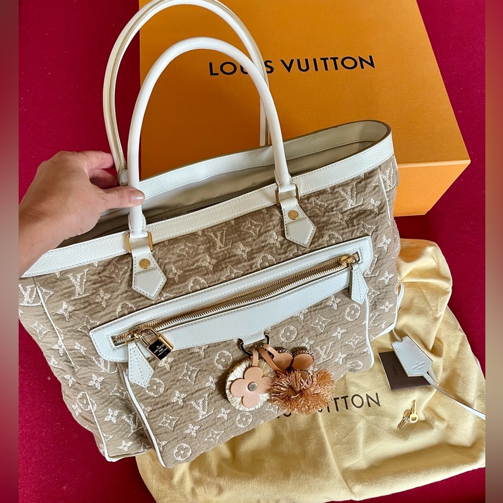 Limited Edition Louis Vuitton Runway Monogram Sabina Cabas GM Bag M93793